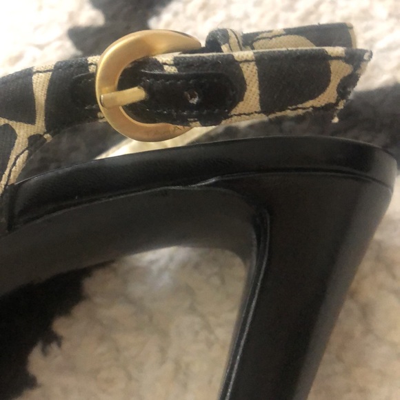 Tahari Beige/Black Giraffe Print Heels - Picture 6 of 9